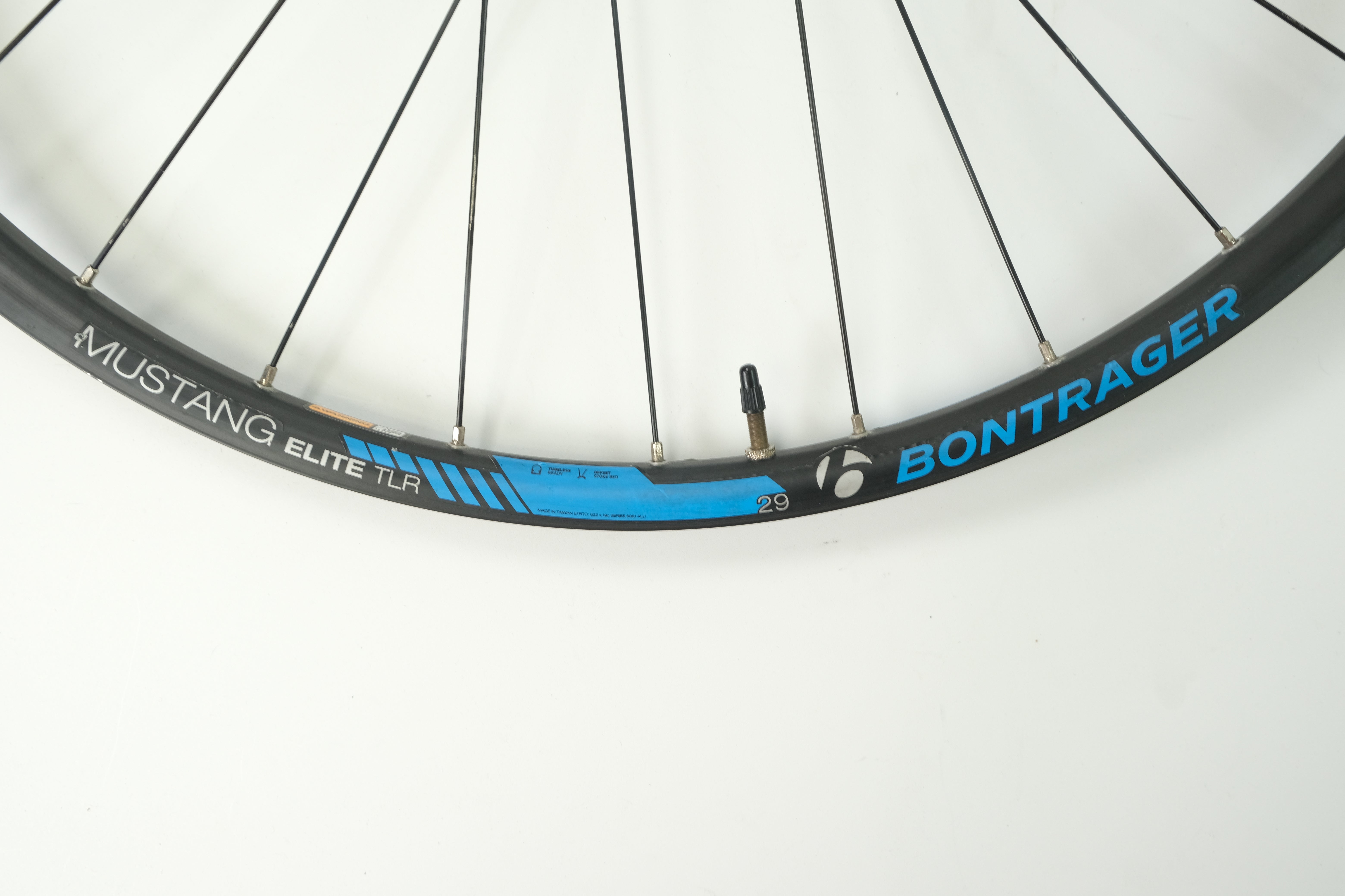 Bontrager mustang elite 29 weight on sale